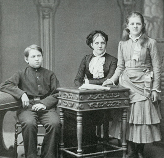 Экскурсия «Прекрасное семейство наше!»