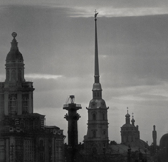 Выставка Леонида Богданова «Свет и тени Петербурга»