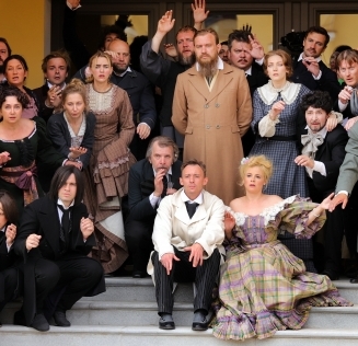 "Дефиле героев Достоевского в Никольских рядах"