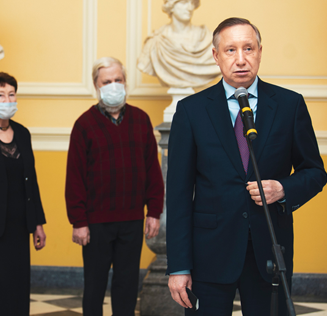 Губернатор Санкт-Петербурга посетил выставку "Я - Достоевский"