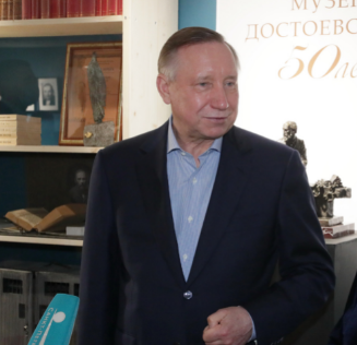 Губернатор Санкт-Петербурга посетил Музей Достоевского в день 50-летия музея